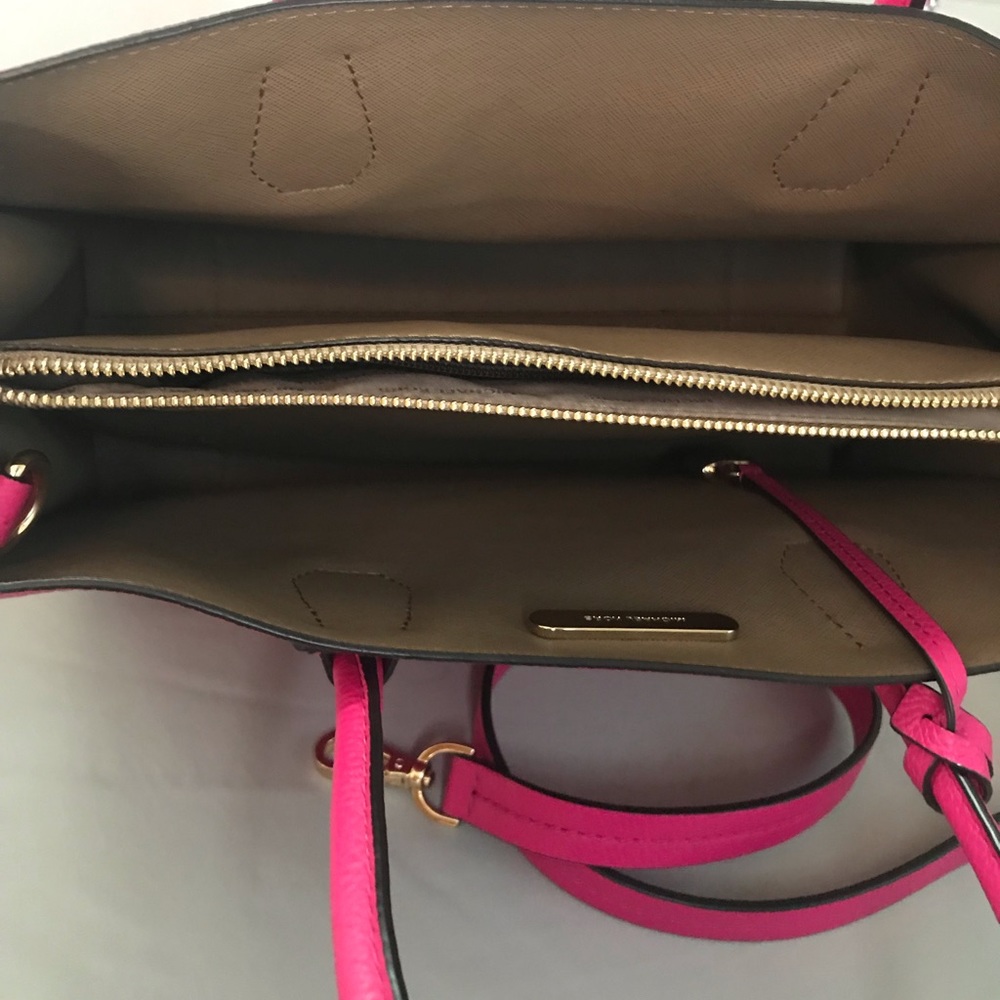 Michael Kors Bag. Pink and wallet. - Picture 4 of 6
